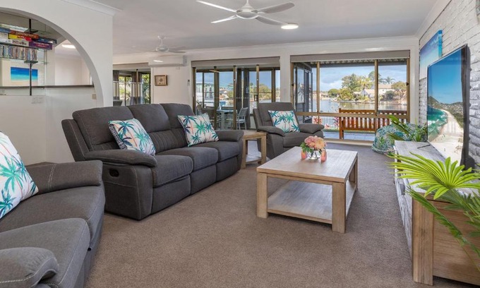 Forster Casa | Waterfront on Forster Keys