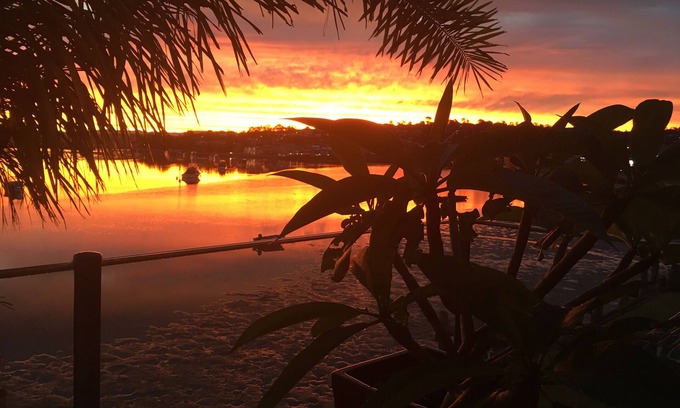 Merimbula Apartamento | "Waterfront" en Merimbula Lake 2 Bedroom Apartment.