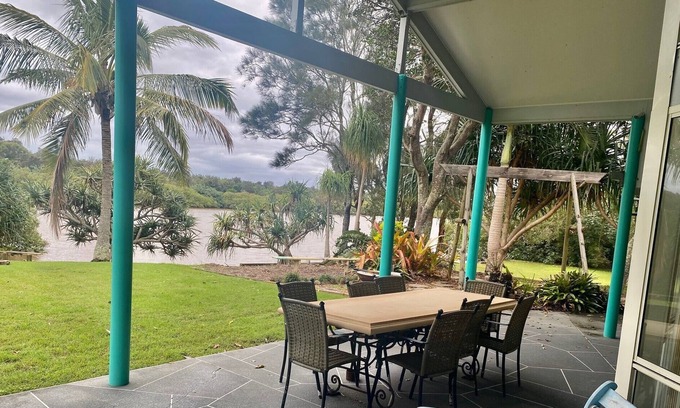 Pottsville Casa | Waterfront on Mooball Creek - Pelican Point