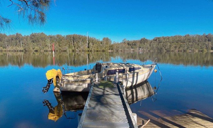Dora Creek Casa | Waterfront Paradise Free Boating Fishing
