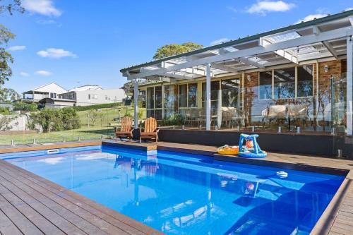 Brightwaters Casa | Waterfront Paradise Lodge Brightwaters
