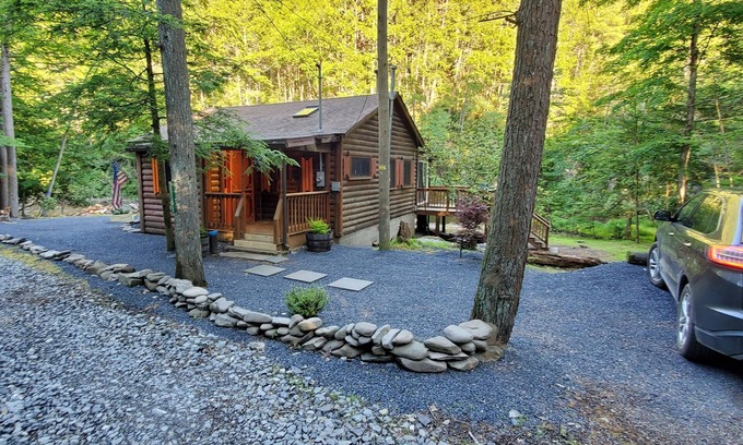 East Stroudsburg Cabina | Waterfront privado Bushkill Creek Cabin - Plazas 6
