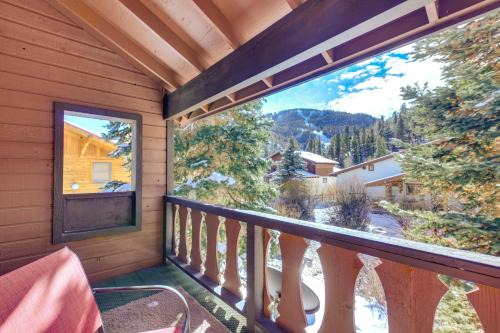 Red River Casa | Waterfront Red River Haven Walk to Ski Lift!