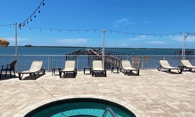 Dunedin Complejo | Waterfront Resort Condo Gulf Sun Set