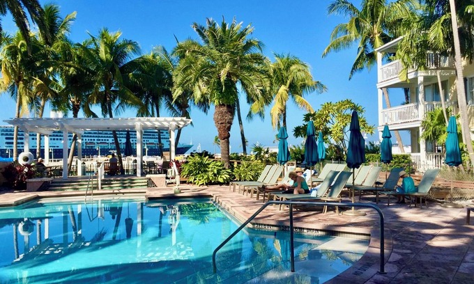 Truman Annex Complejo | Waterfront Resort, Songwriter’s Fest, Old Town, Sleeps 4, Swimming Pool, Hot Tub