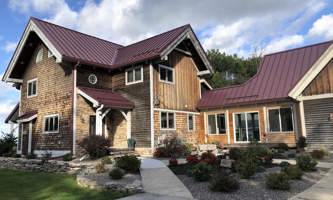 Green Bay Casa | Waterfront Retreat + Kayaks, Canoe, and Easy Water Access