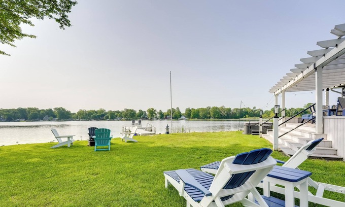 LaGrange County Cabaña | Waterfront Retreat, 10 Mi to Dtwn Shipshewana
