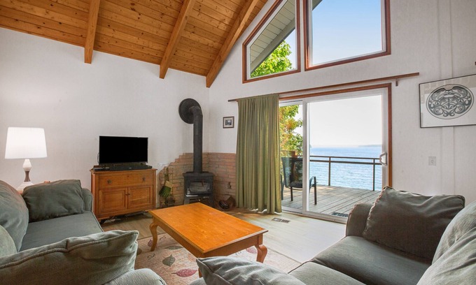 Brinnon Casa | Waterfront retreat with wraparound deck, grill, Hood Canal views & beach access