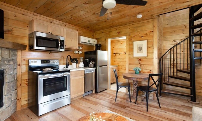 Gatlinburg Cabina | Waterfront/Roaring Fork/Walk2DwTwn Gatlinburg