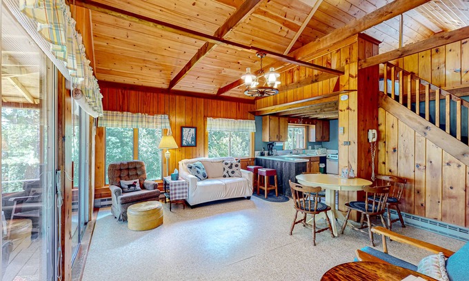 Bristol Cabaña | Waterfront secluded cottage with lake access, grill, outdoor shower, & streaming