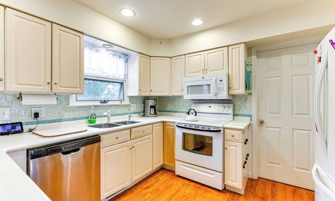 Shady Side Casa | Waterfront Shady Side Home w/ Chesapeake Bay View!