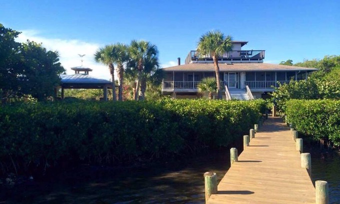 Placida Casa | Frente a la bahía con kayaks, muelle privado y acceso privado a la playa - Capacidad para 8 personas,