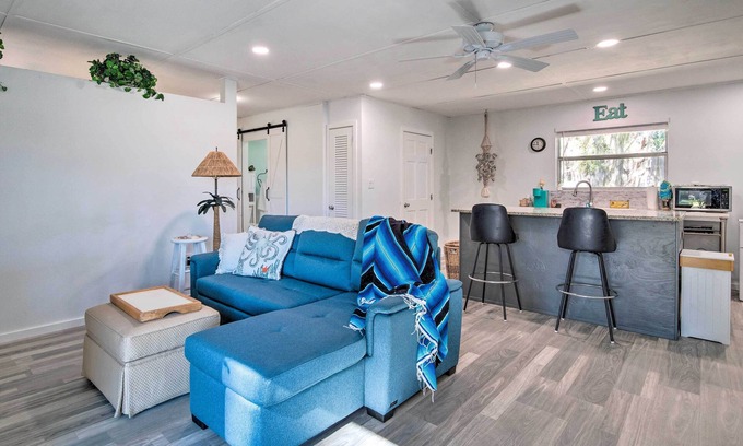 Fellowship Apartamento | Waterfront Studio w/ Dock Access in Inglis!