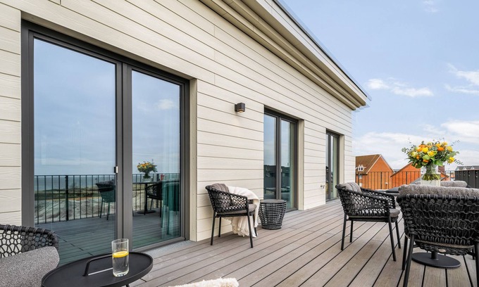 List Apartamento | Waterfront Suite –Sea View, Ethanol Fireplace, Infrared Shower & Rooftop Terrace
