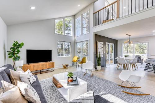 Troy Casa | Waterfront Troy Home with Private Boat Dock!