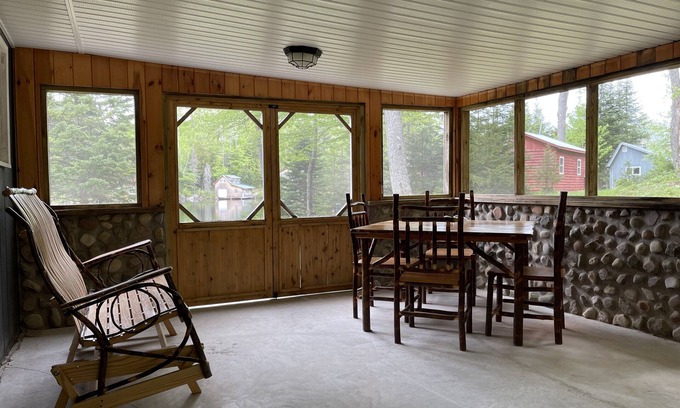 Hopkinton Casa | Waterfront