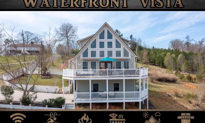 Dandridge Casa | Waterfront Vista