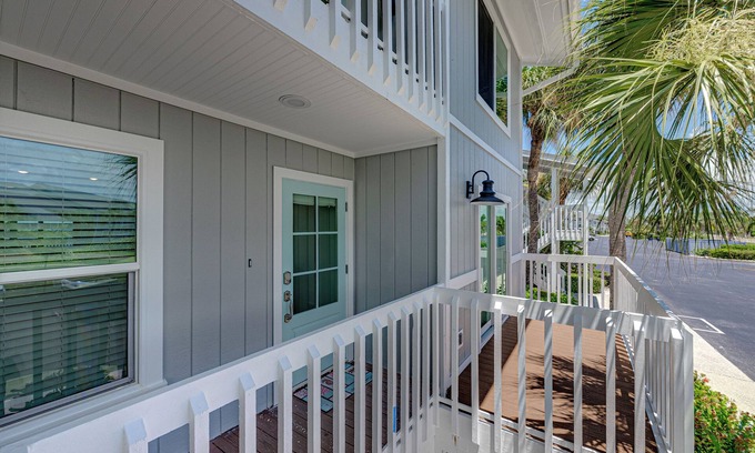 Boca Grande Condominio | Waterfrontl living at BG North 50, in Boca Grande with stunning Gulf views.