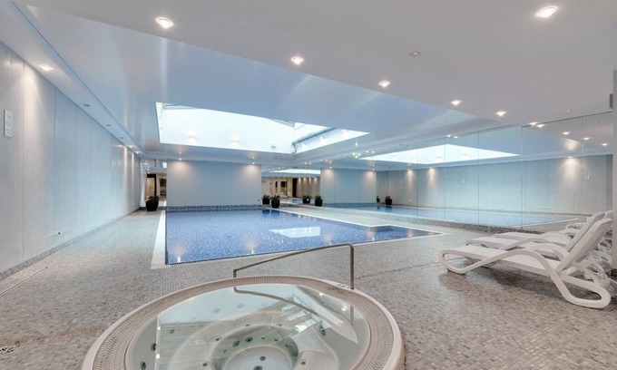 Gdansk City Center Apartamento | Waterlane Riverside - SPA, Pool, Gym & Parking by Downtown Apartments