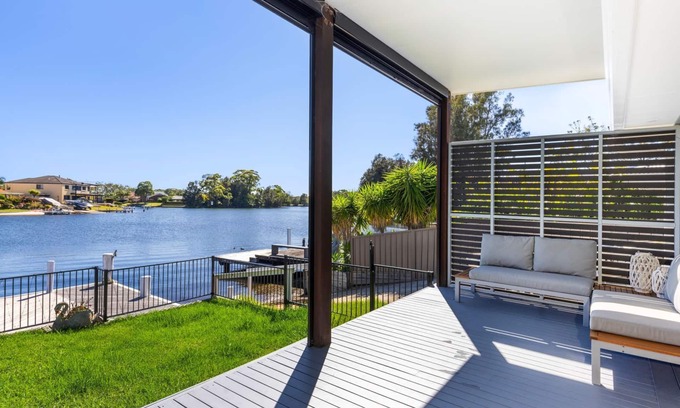 Sussex Inlet Casa | Watersedge - Absolute Waterfront