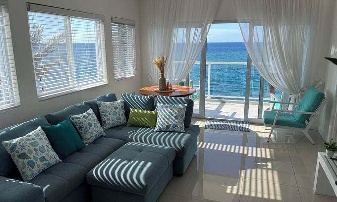 Tower Isle Condominio | WatersEdge -B3