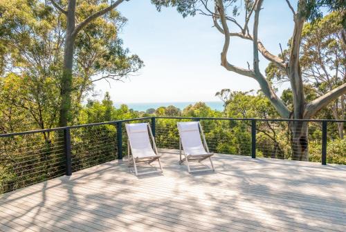 Lorne Casa | Watershack - Expansive ocean views, close to town