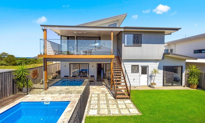 Lake Cathie Casa | Waterside Escape - family home with pool