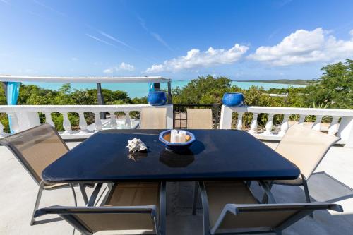 Ocean Point Casa | Waterside Home, Shaded Whirlpool Spa, Outdoor Dining, Smart TV, Amazon Prime