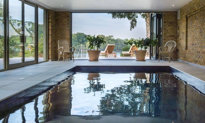 Dittisham Casa | Waterside house near Dartmouth with pool, hot tub and dock