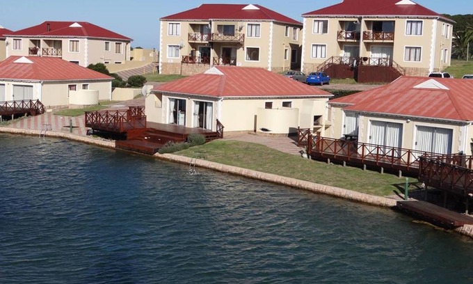 Marina Martinique Apartamento | Waterside Living MS22