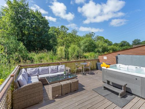 Newton Grange Casa | Waterside Lodge Thirteen - Uk11853