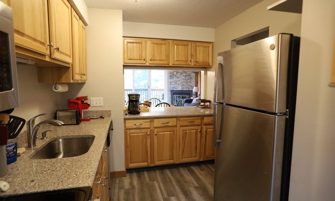 Waterville Valley Condominio | Waterville Valley Vacation Rental Condo with shared pool (WHK127V)