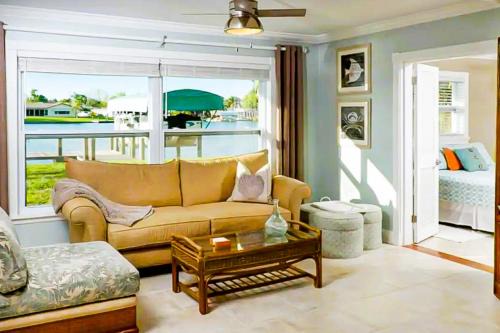 Port Charlotte Casa | Waterway Haven