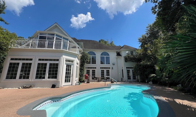 Socastee Casa | Waterway Oasis w/ 4 bedrooms, gourmet kitchen, pool table, dock and private pool