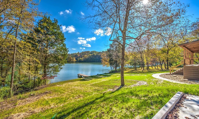 Harriman Casa | Watt a Retreat on Watt's Bar Lake, Sleeps 6-8