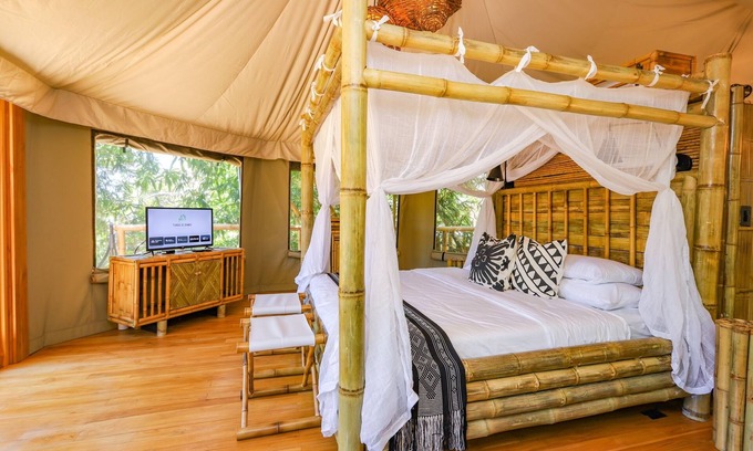 Potrero Cabina | WAVEFRONT BAMBOO GLAMPING PARADISE
