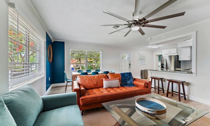 Jensen Beach Casa | Waveland House in Jensen Beach: minutes to beaches, parks, marina and downtown