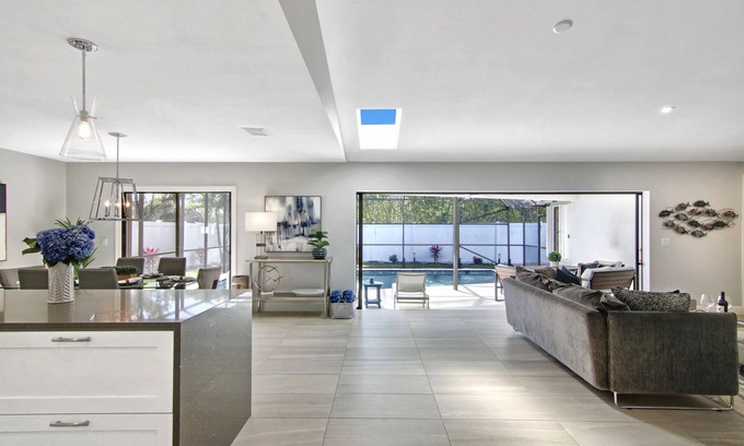 Florida North Atlantic Coast Casa | Waverly Escape|Private Pool, Chef's Kitchen, Upscale Amenities
