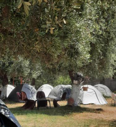 Qazim Pali Otro | Waveside Camping