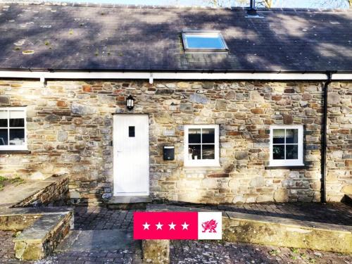 Roch Casa | Weavers Cottage