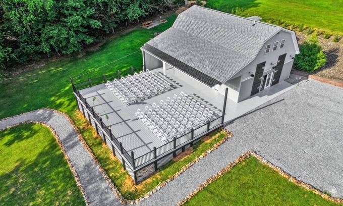 Sparta Casa | Wedding & Event Venue with on-site lodging