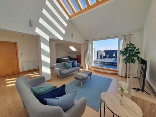 Birkenhead Apartamento | Weekly & Monthly stays in Penthouse for Contractors or Leisure Single or Superking beds available