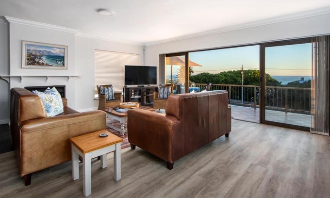 Voelklip Casa | Wegbreek