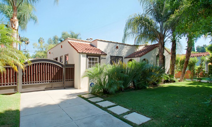 Melrose Casa | WeHo Central 3-bedroom 2 bath Spanish Colonial & Garden
