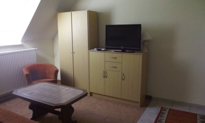Kachlin Apartamento | Weißstorch - Familiäre Pension & Ferienwohnungen Lindenhof