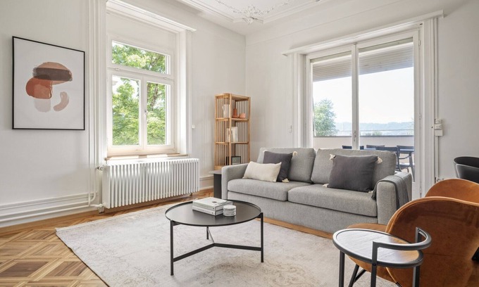 Hirslanden Apartamento | Weinegg 4.5 Room w/ Storage & W/D, 2 mins to Mkt