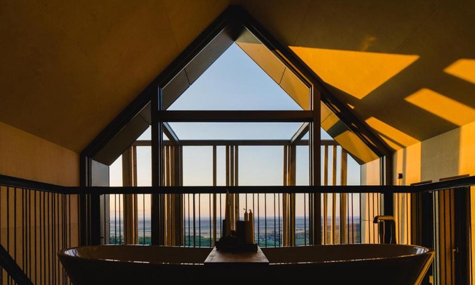 Deutsch Schuetzen-Eisenberg Casa | Weinloft II by WEINLOFTS