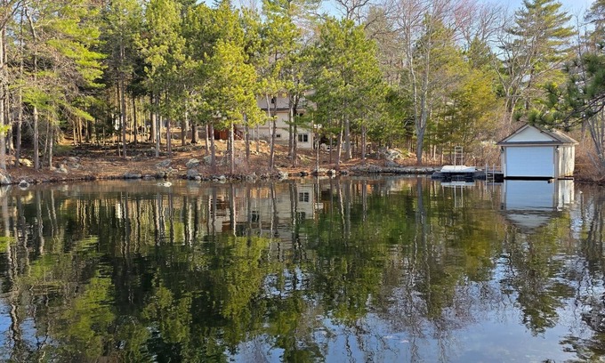Meredith Casa | Wekepeke Point Estate on Lake Winnipesaukee