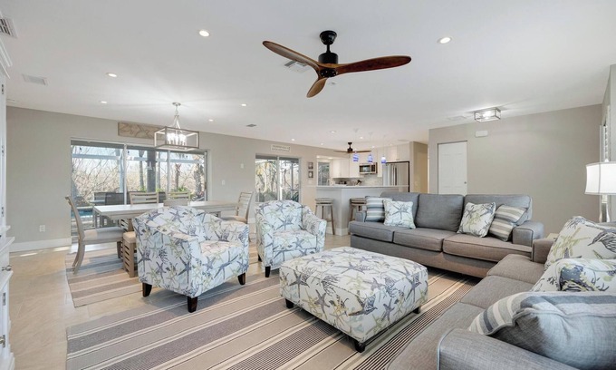 The Dunes Casa | ¡Sanibel Island Beach Home con piscina privada en la comunidad de Dunes Golf!