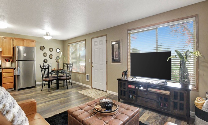 Vancouver Casa | ~Welcome Home Vancouver~ Short term, Long Term.